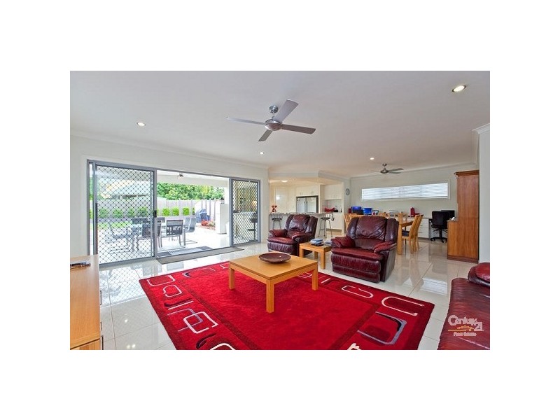 6 Oak Street, Ormiston QLD 4160