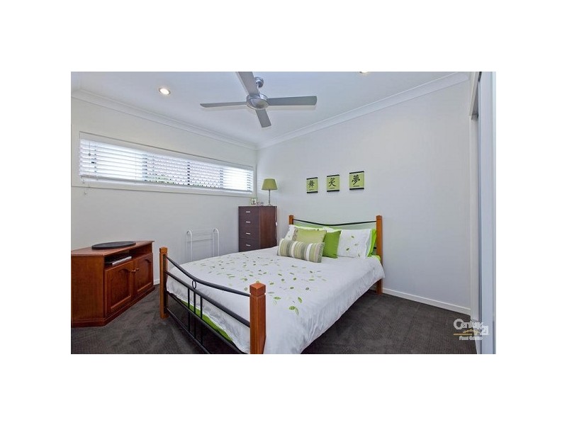 6 Oak Street, Ormiston QLD 4160