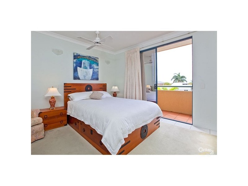12/18 The Anchorage, Masthead Drive, Raby Bay QLD 4163