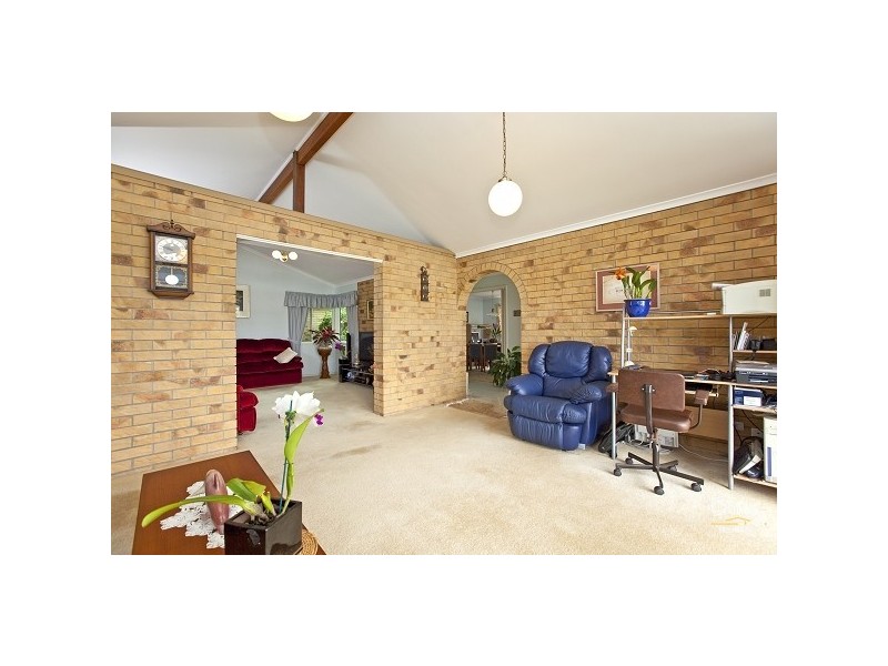 21 Compass crt,, Raby Bay QLD 4163