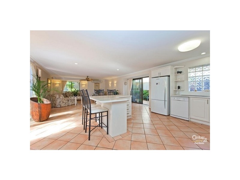 5 St Helena Ct, Cleveland QLD 4163