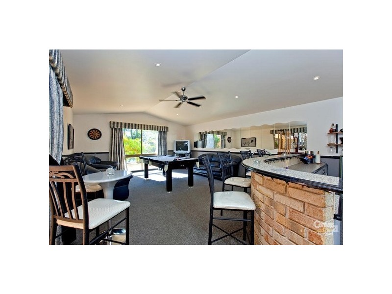 5 St Helena Ct, Cleveland QLD 4163