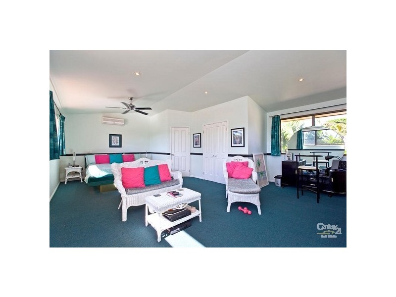 5 St Helena Ct, Cleveland QLD 4163