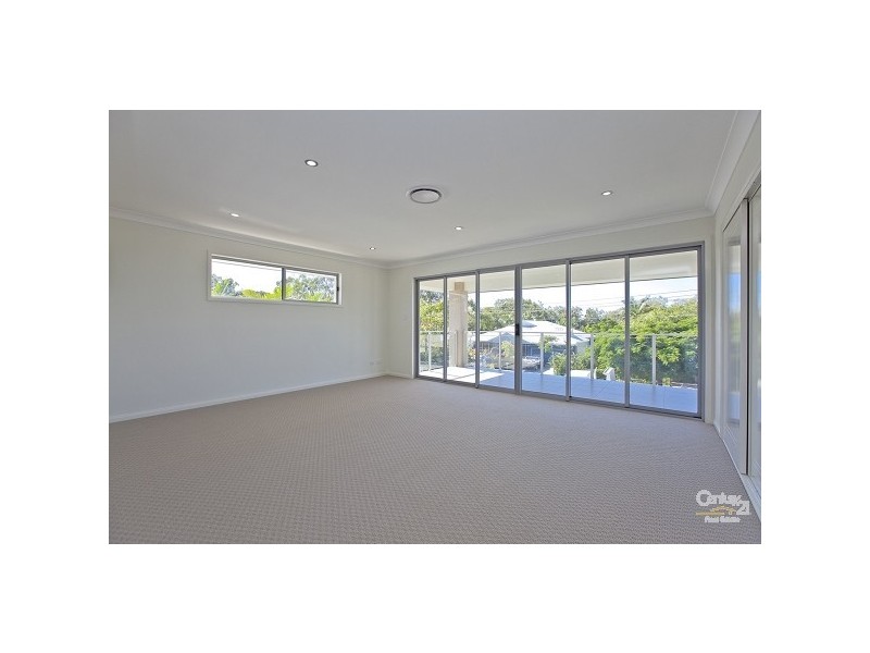12 Thistle St, Ormiston QLD 4160