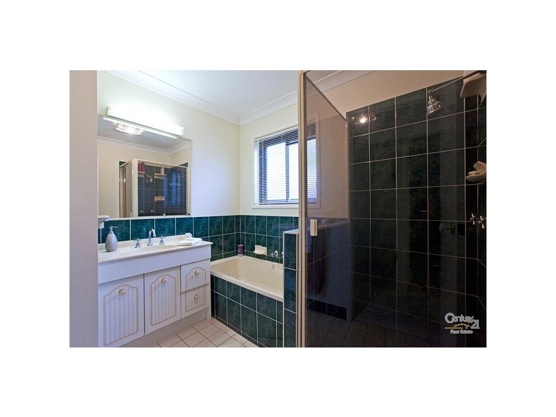 5 Gundagai Drive, Capalaba QLD 4157