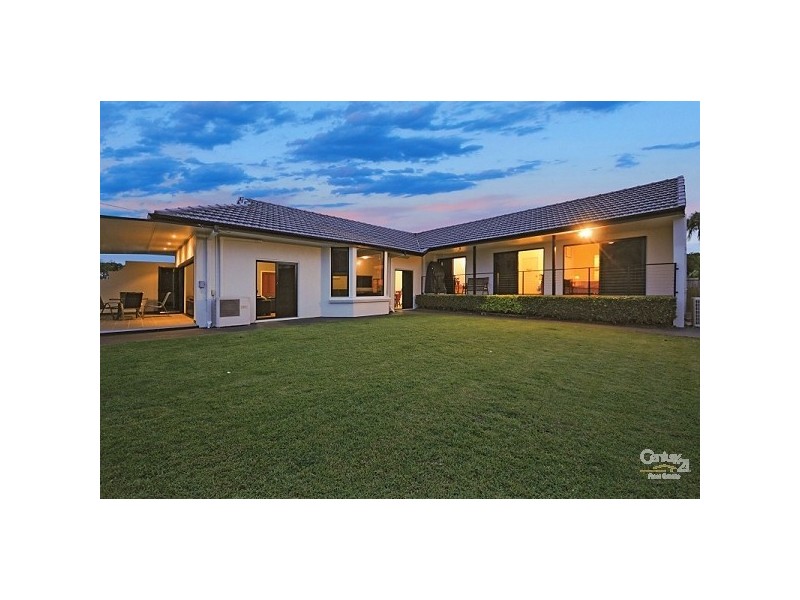 12 Paranka Drive South, Cleveland QLD 4163