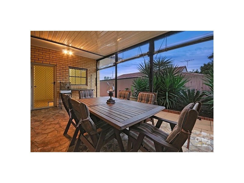 12 Paranka Drive South, Cleveland QLD 4163