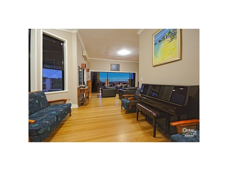 12 Paranka Drive South, Cleveland QLD 4163