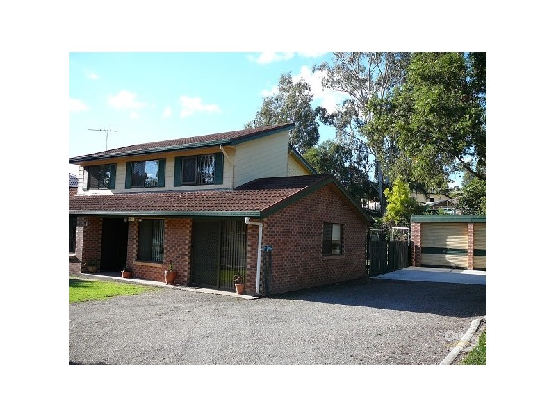 215 Mooroondu Rd, Thorneside QLD 4158