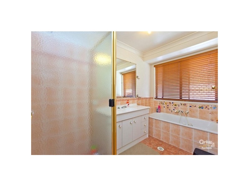 24 Brookvale Drv, Victoria Point QLD 4165
