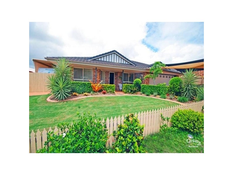 15 Keirnan Street, Redland Bay QLD 4165