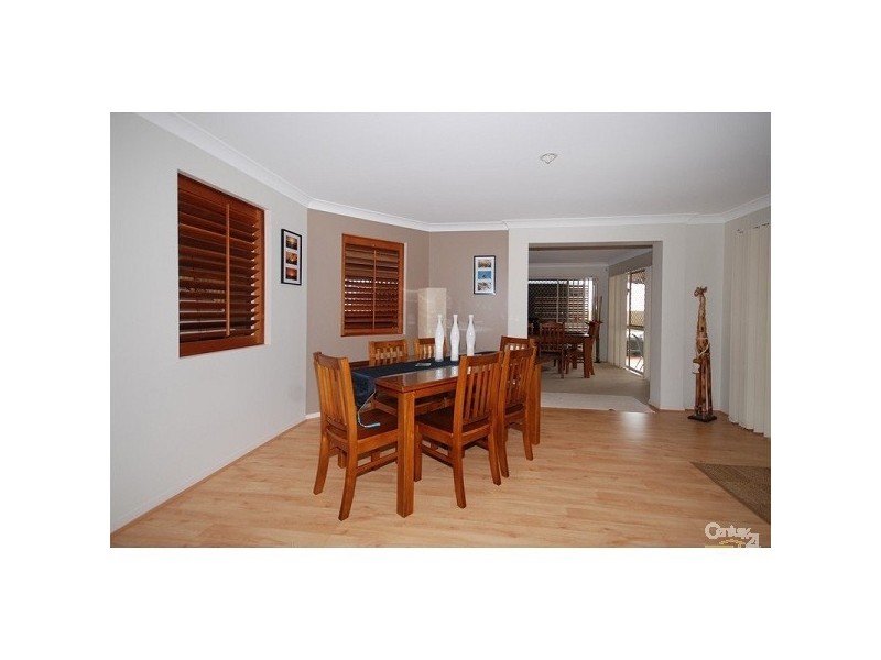 15 Keirnan Street, Redland Bay QLD 4165