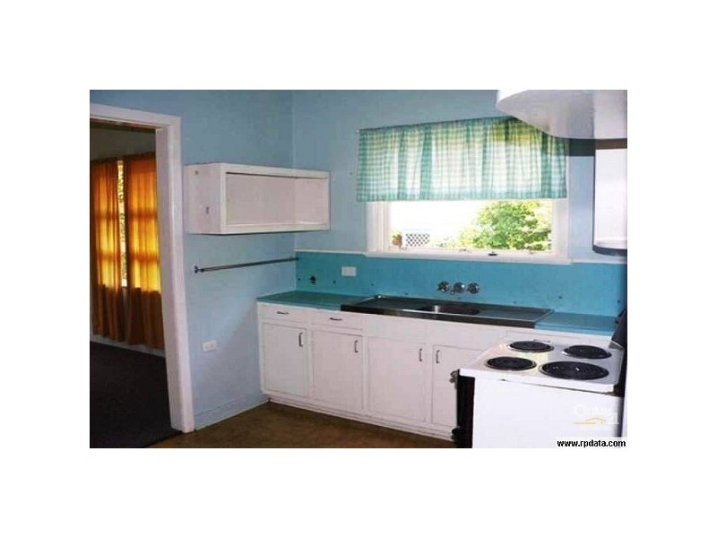 100 Passage Street, Cleveland QLD 4163