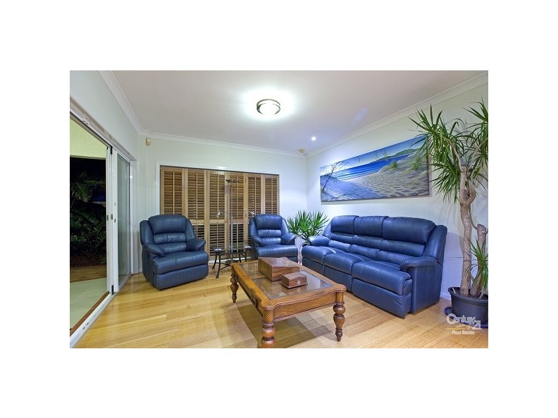 7 Carling Court, Raby Bay QLD 4163