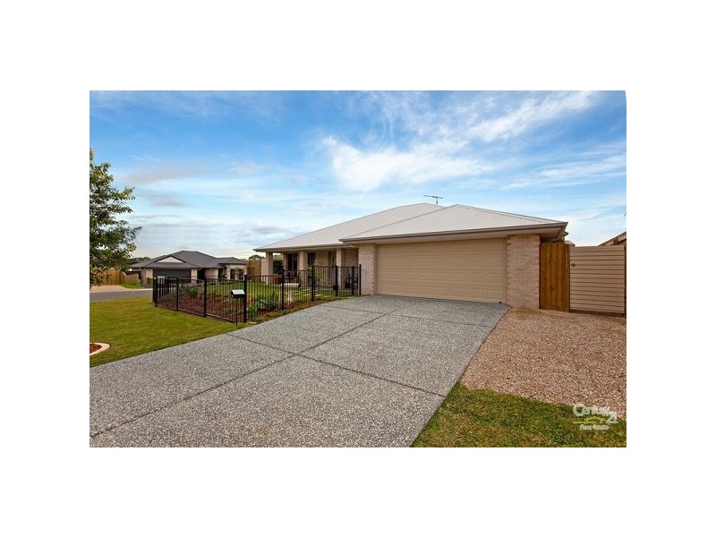 15 Forrest Street, Redland Bay QLD 4165