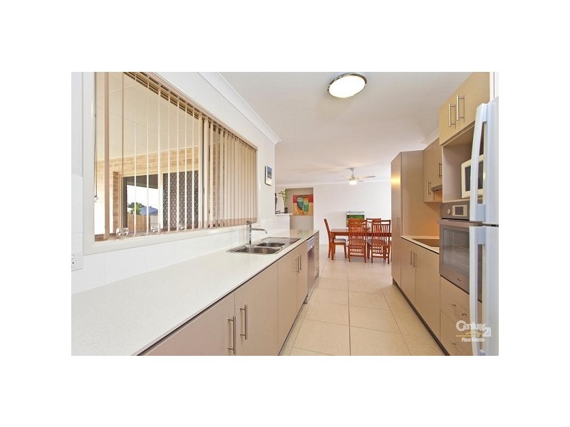 15 Forrest Street, Redland Bay QLD 4165