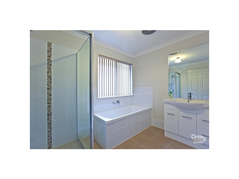 15 Forrest Street, Redland Bay QLD 4165