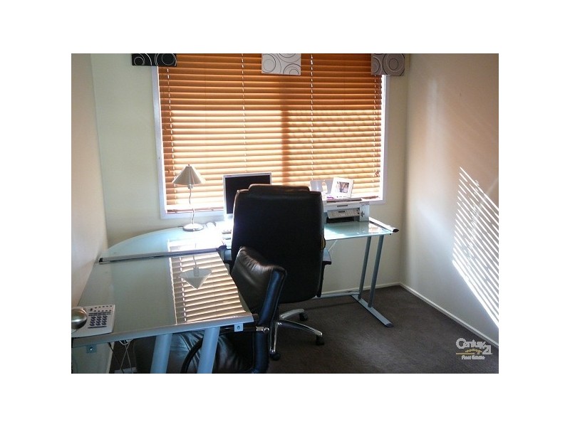 18 Boorana Street, Thorneside QLD 4158