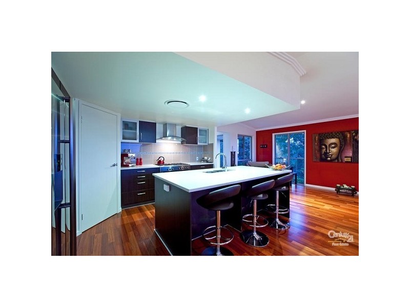 18 Broadwater Terrace, Redland Bay QLD 4165