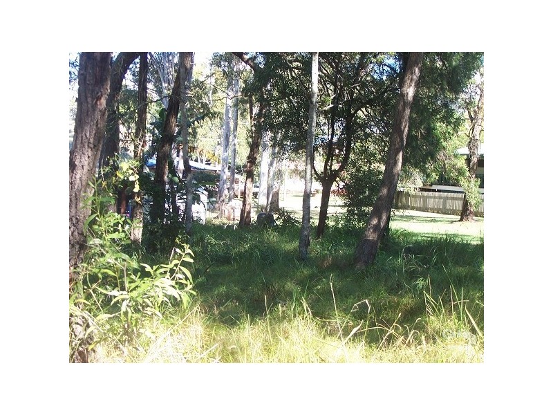 2 Maroo Street, Coochiemudlo Island QLD 4184