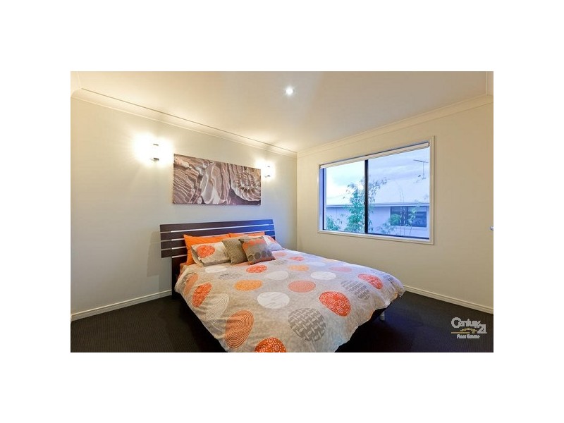 13 Highland St, Redland Bay QLD 4165