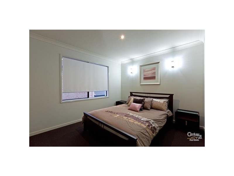 13 Highland St, Redland Bay QLD 4165