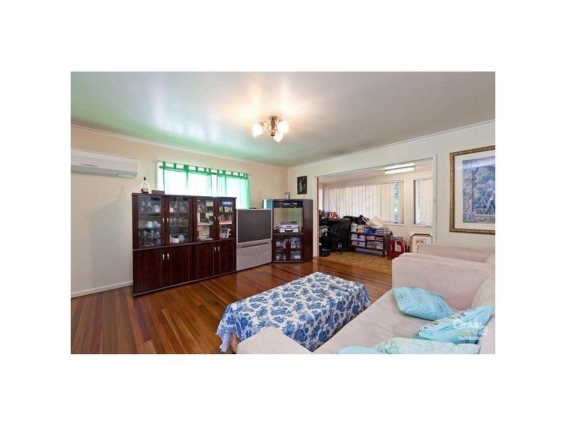 73 Island Street, Cleveland QLD 4163