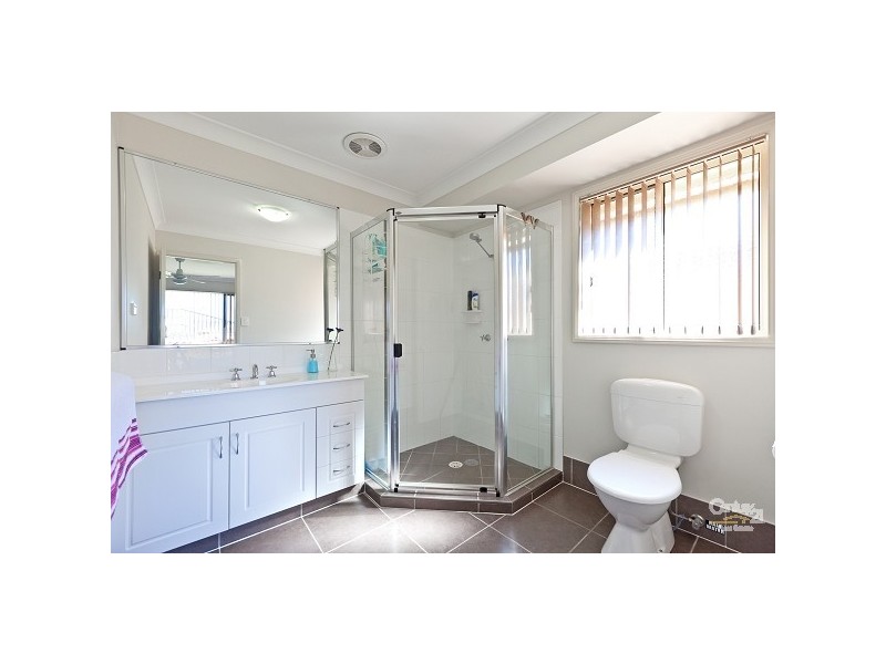 14 Pentecost Place, Redland Bay QLD 4165