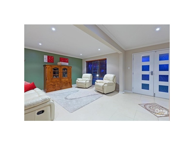 25 Whitby Place, Thornlands QLD 4164