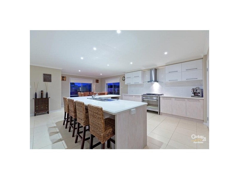 25 Whitby Place, Thornlands QLD 4164