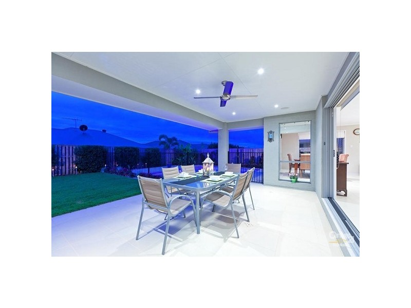 25 Whitby Place, Thornlands QLD 4164