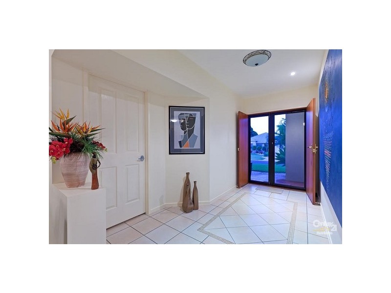 3 Panorama Court, Redland Bay QLD 4165