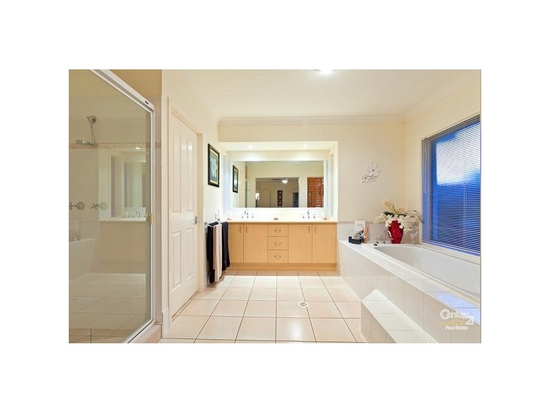 3 Panorama Court, Redland Bay QLD 4165