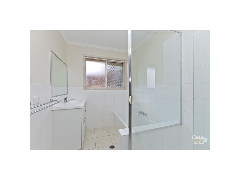 33 Albert St, Ormiston QLD 4160