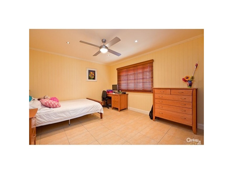 28 Erobin St, Cleveland QLD 4163