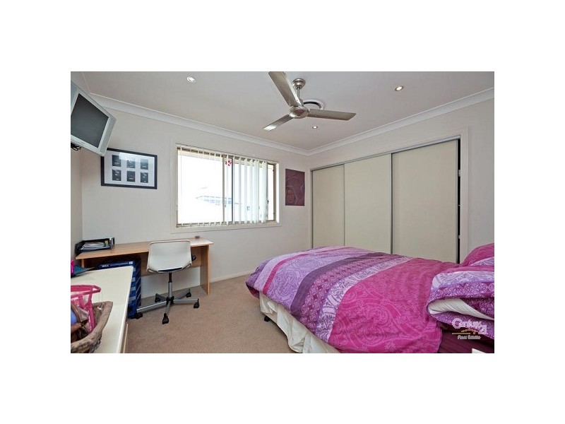 77 Beachcrest Road, Wellington Point QLD 4160