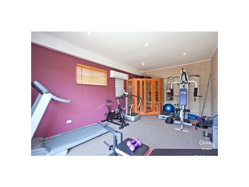 77 Beachcrest Road, Wellington Point QLD 4160