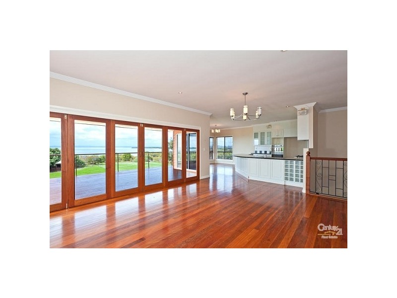 211 Main Rd, Wellington Point QLD 4160