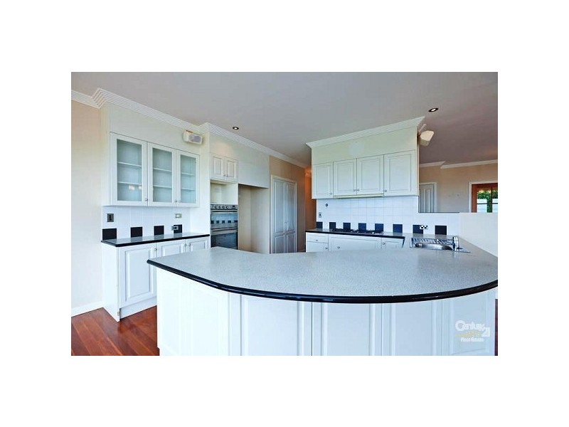 211 Main Rd, Wellington Point QLD 4160