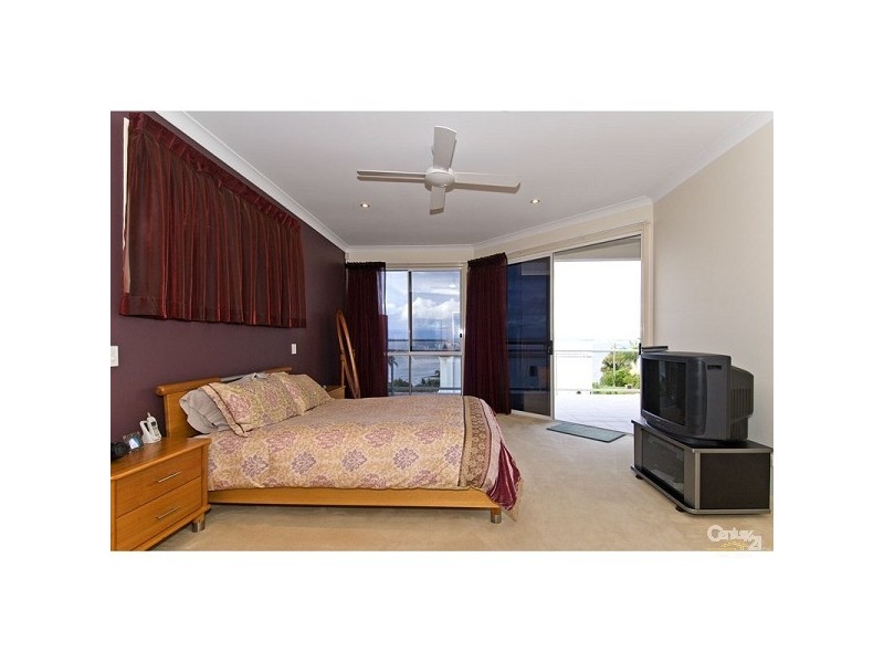 24 Gray Street, Redland Bay QLD 4165