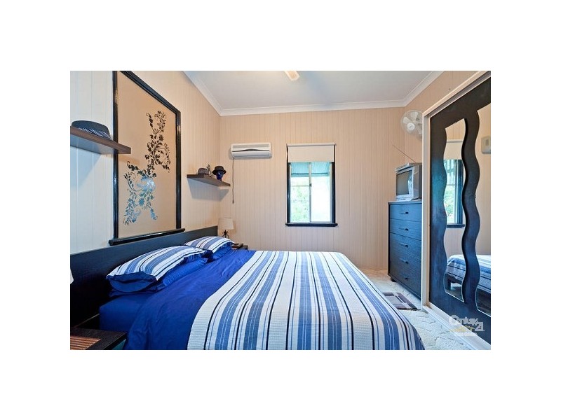 38 Blackwood Rd, Manly West QLD 4179