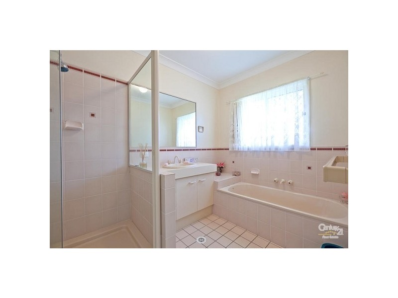 8 Picasso Place, Mackenzie QLD 4156