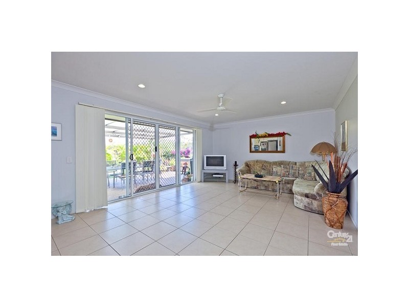 31 Aqua Crescent, Redland Bay QLD 4165
