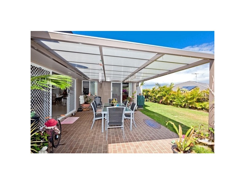 31 Aqua Crescent, Redland Bay QLD 4165