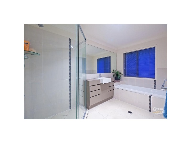 13 Sandune Place, Thornlands QLD 4164