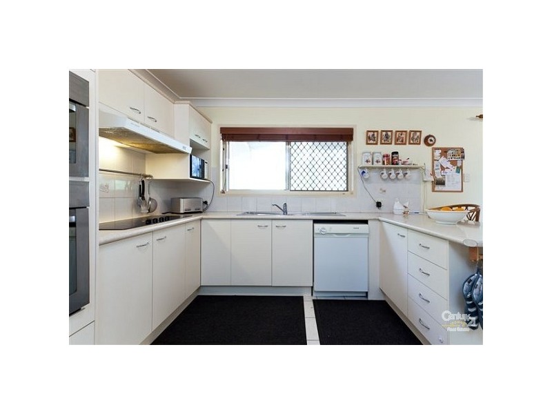 7 Rosewood Street, Birkdale QLD 4159