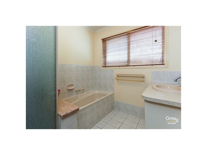 7 Rosewood Street, Birkdale QLD 4159