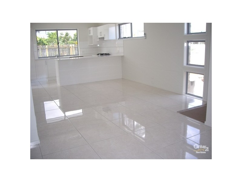 139 Middle Street, Cleveland QLD 4163