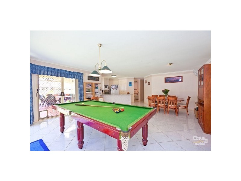 64 School Road, Victoria Point QLD 4165