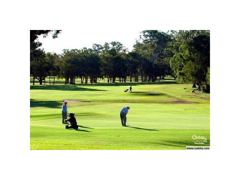 2 Nevis Court, Redland Bay QLD 4165